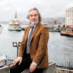 Prof. Dr. İskender Pala Prof. Dr. İskender Pala
