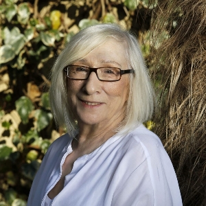 Alev Alatlı