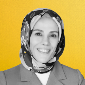 Dr. Esra Albayrak